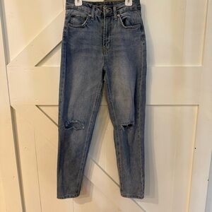 Wild Fable Highest Rise Mom Jean Blue Jeans Denim Distressed Size 0 Trendy